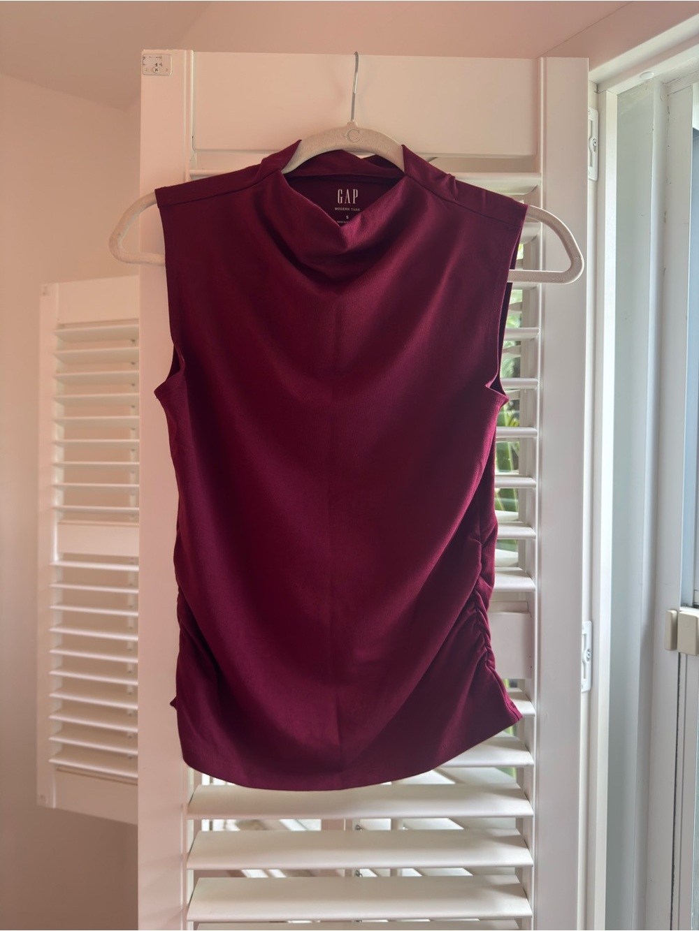 GAP Sleeveless Mock Neck Top